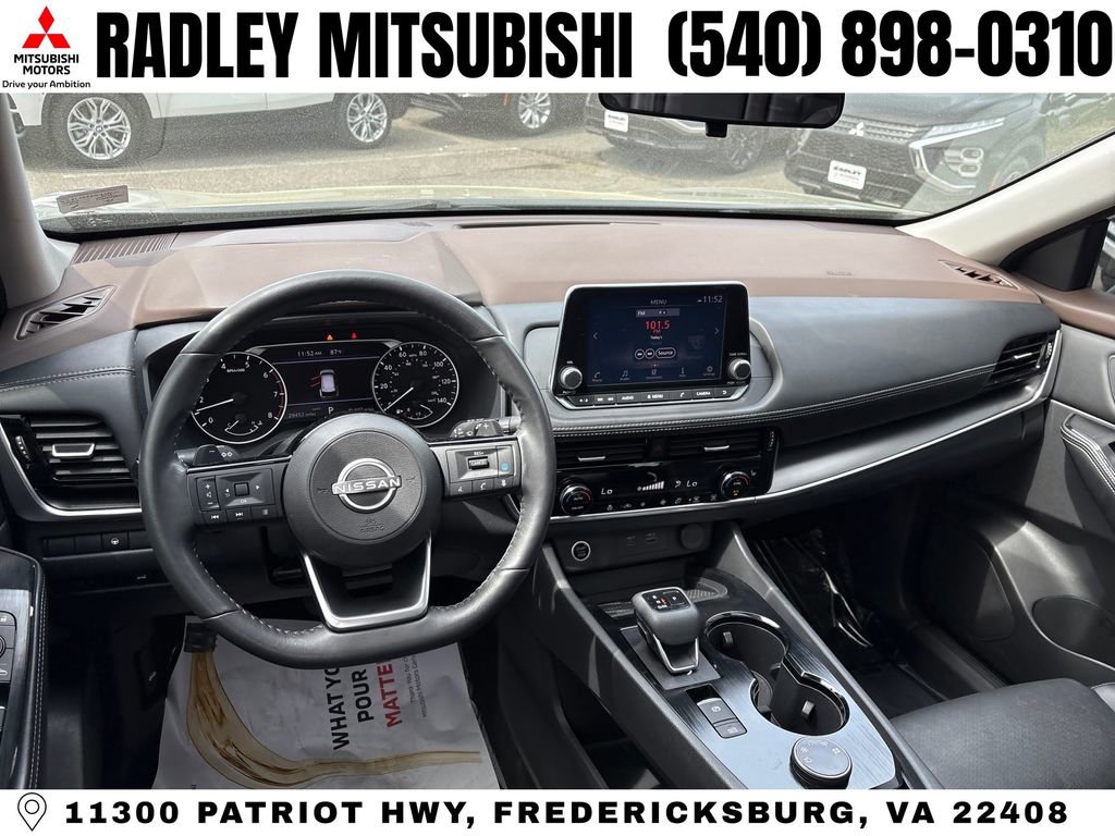 Used 2023 Nissan Rogue SV w/ SV Premium Package AWD/4WD image 14