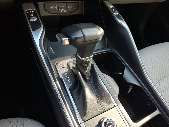 Used 2025 Kia Sorento S w/ Panoramic Sunroof Package FWD image 15
