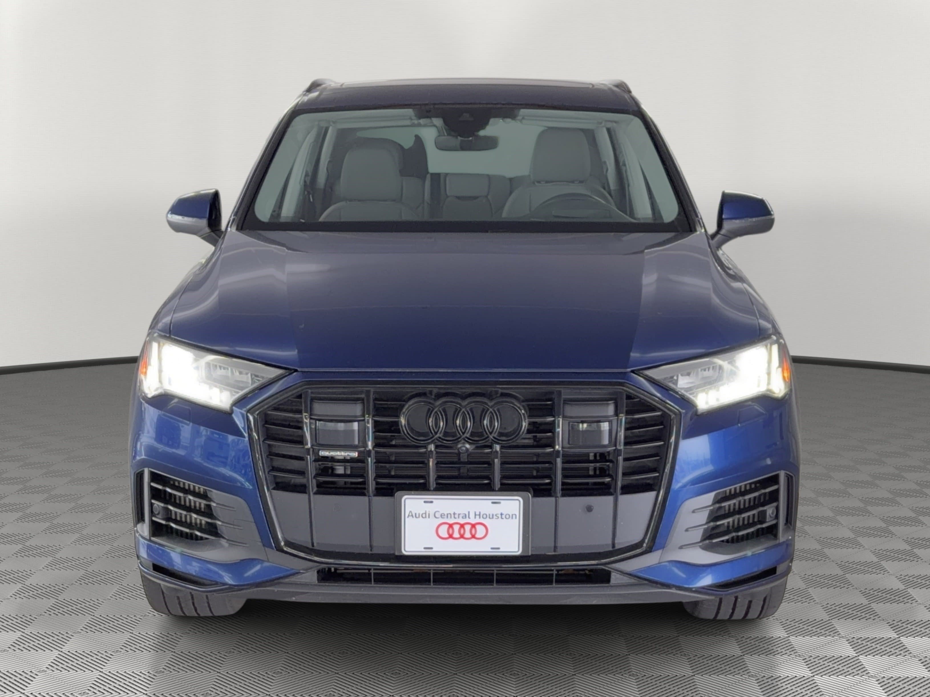 Used 2023 Audi Q7 3.0T Prestige w/ Prestige Package image 6