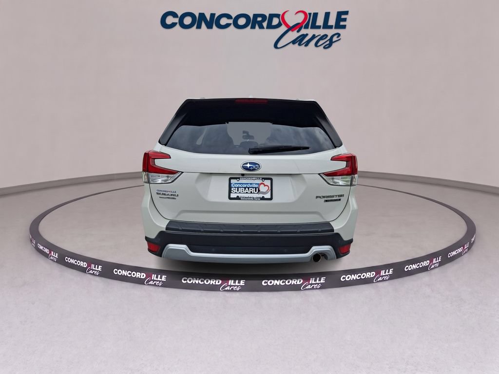 Used 2019 Subaru Forester Touring AWD/4WD image 5