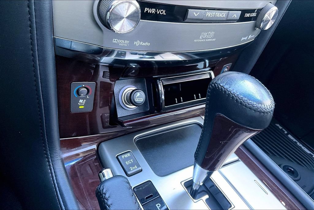 Used 2013 Lexus LX 570 4WD w/ Luxury Pkg image 16