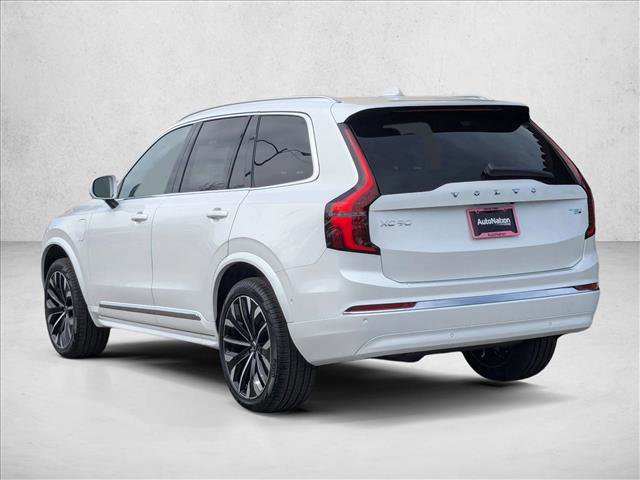 Certified 2025 Volvo XC90 T8 Plus w/ Protection Package Premier image 8