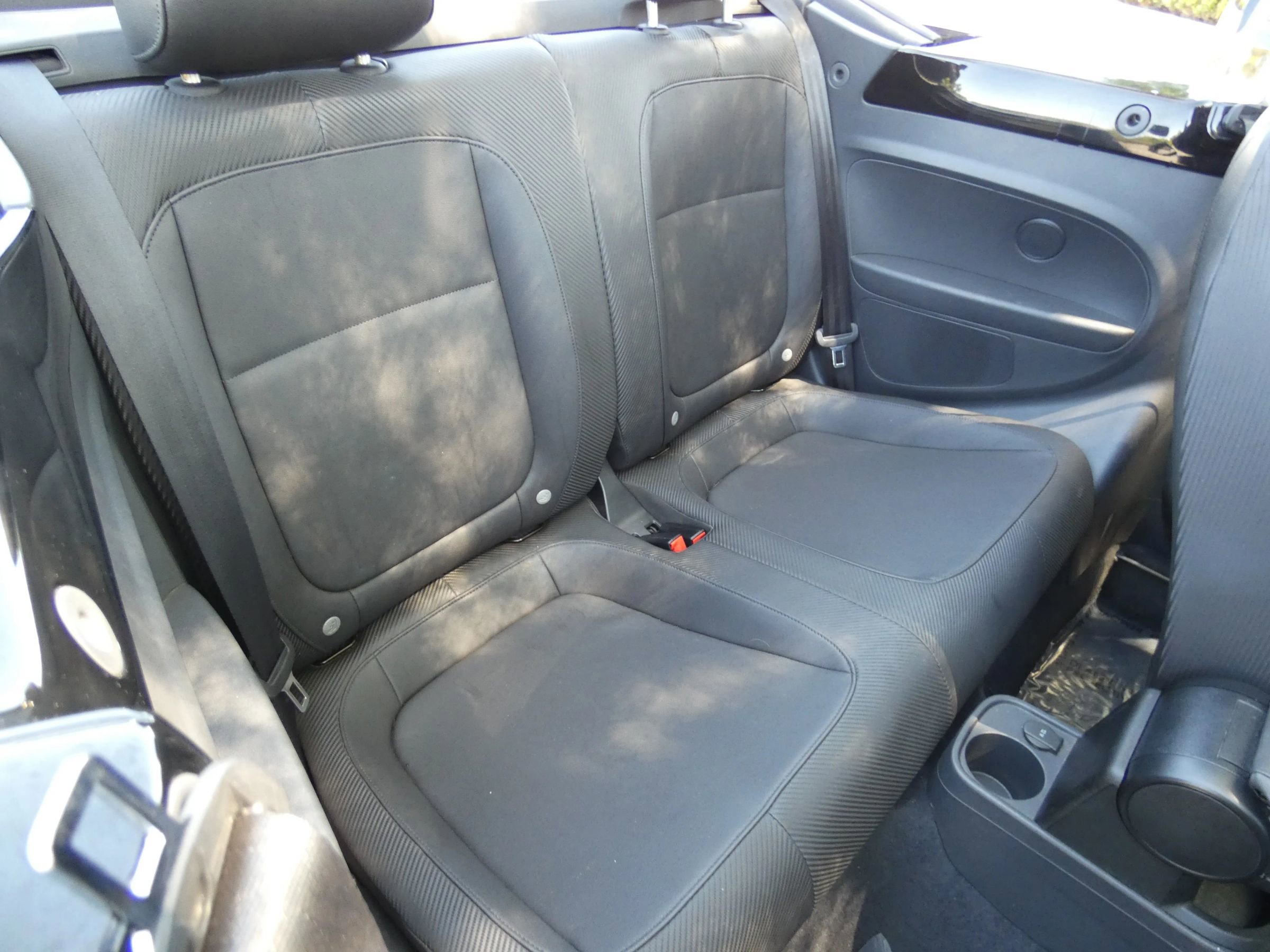 Used 2014 Volkswagen Beetle 2.5 image 27