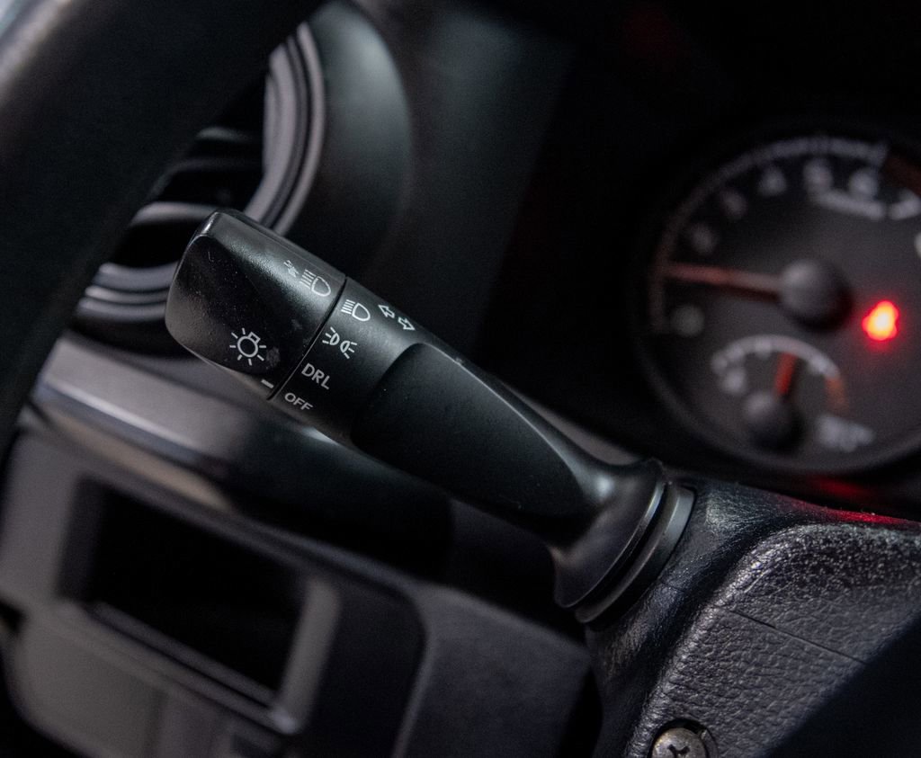 Used 2019 Toyota Tacoma SR w/ SX Package image 21