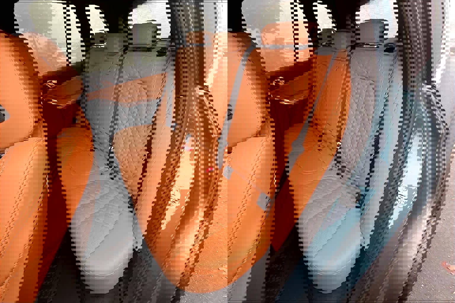 Used 2025 BMW X5 xDrive40i w/ Parking Assistance Package image 25