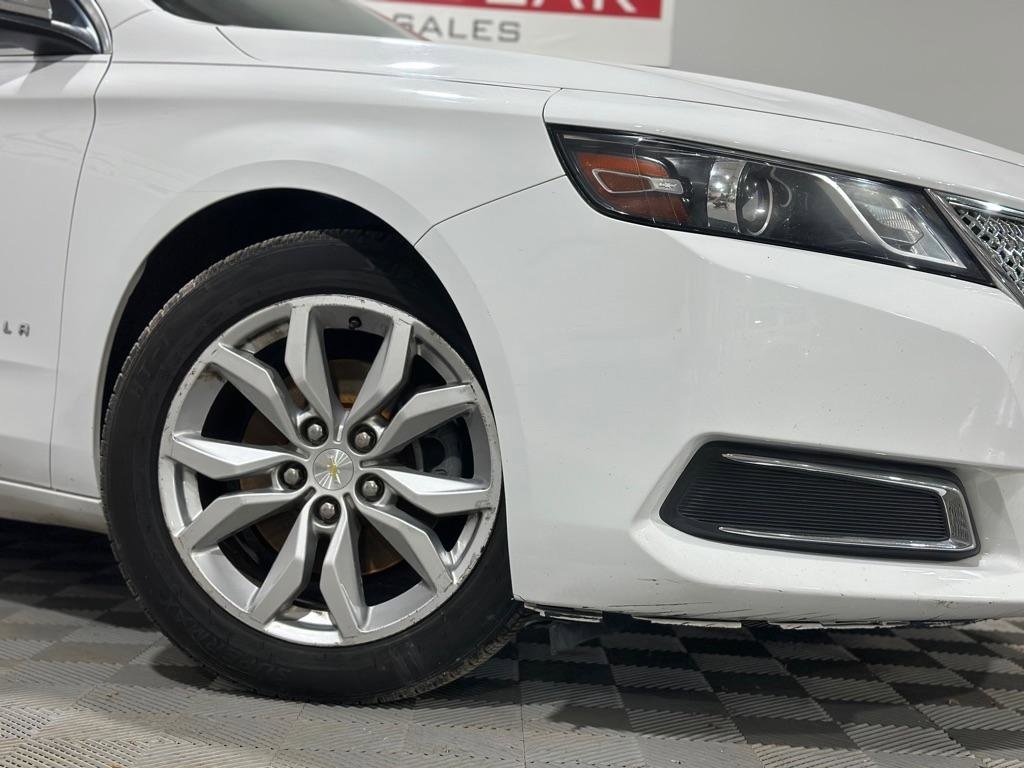 Used 2017 Chevrolet Impala LT FWD image 6