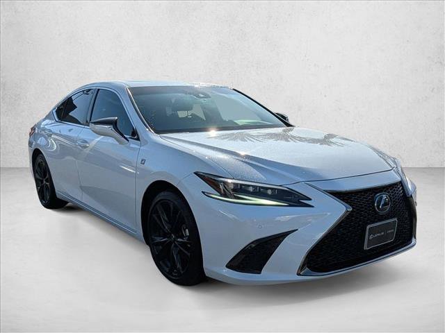 Used 2023 Lexus ES 300h F Sport image 5