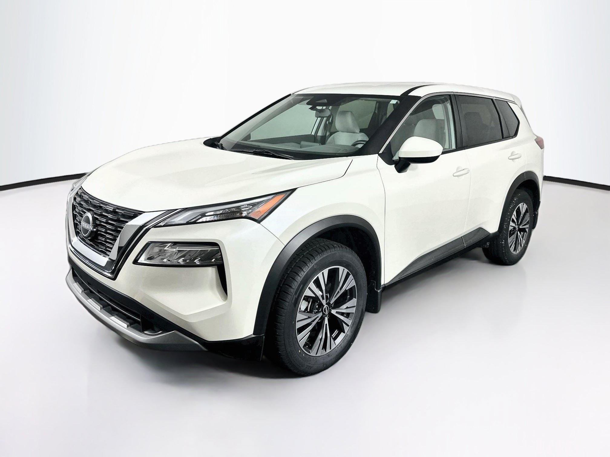 Used 2023 Nissan Rogue SV FWD image 3