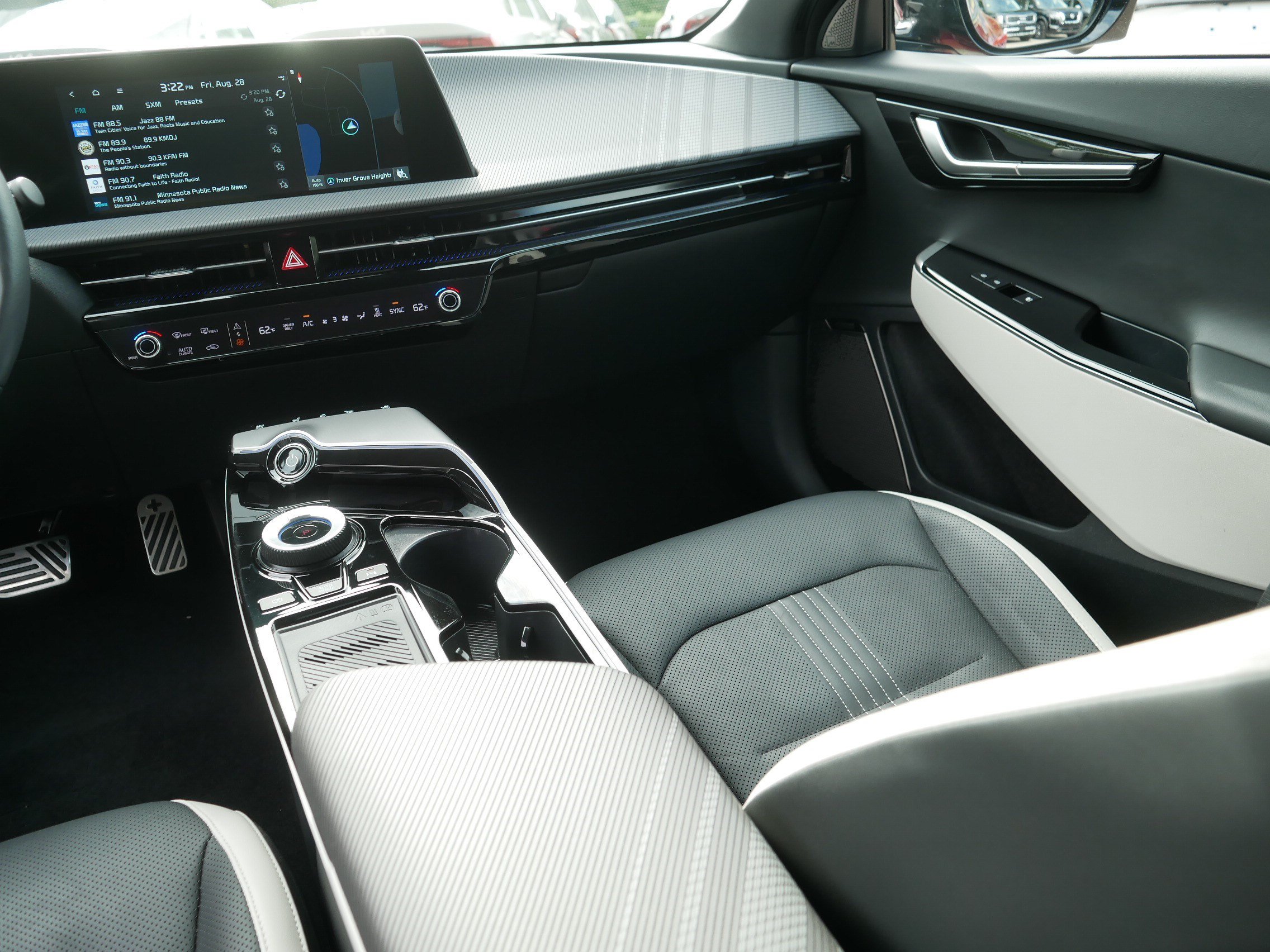 Certified 2023 Kia EV6 GT-Line AWD/4WD image 11