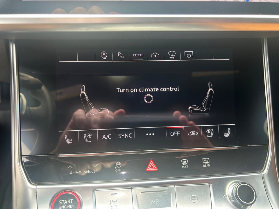 Certified 2024 Audi RS 6 performance AWD/4WD image 18