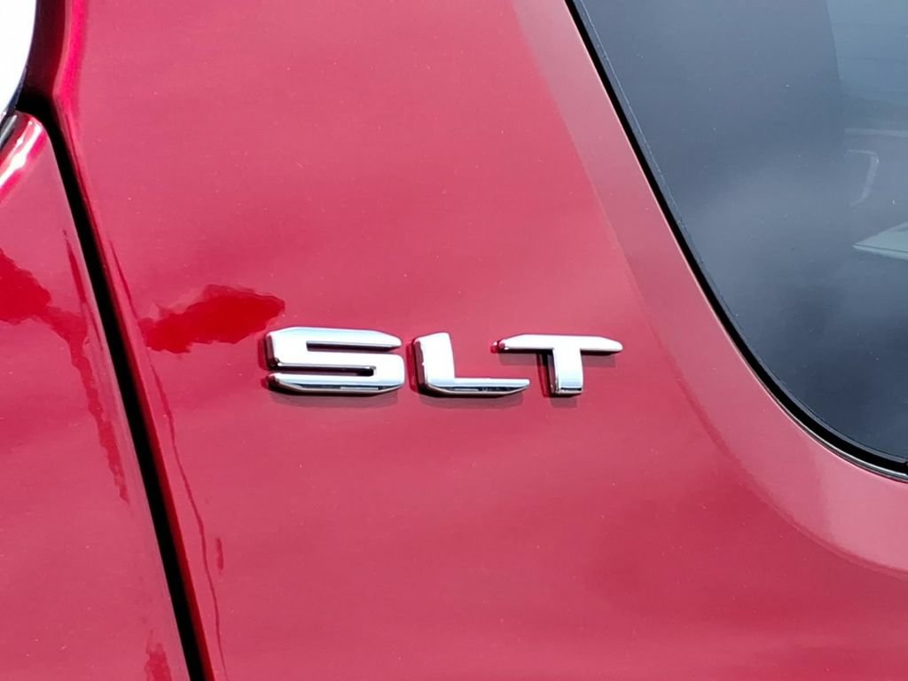 Certified 2023 GMC Acadia SLT FWD image 11