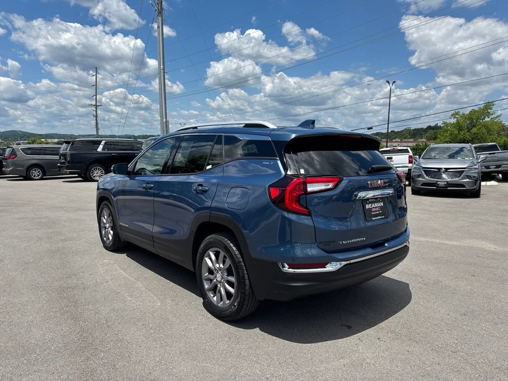 Used 2024 GMC Terrain SLT FWD image 5