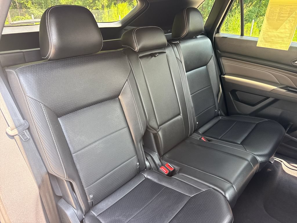 Used 2022 Volkswagen Atlas Cross Sport SE AWD/4WD image 33