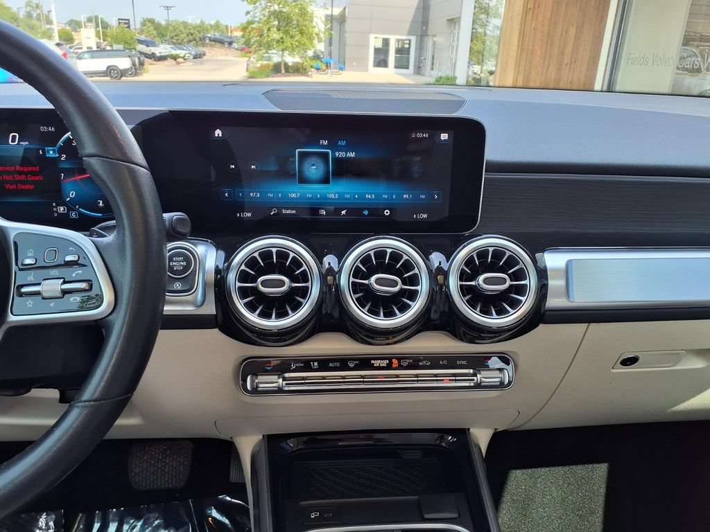 Used 2021 Mercedes-Benz GLB 250 4MATIC image 19