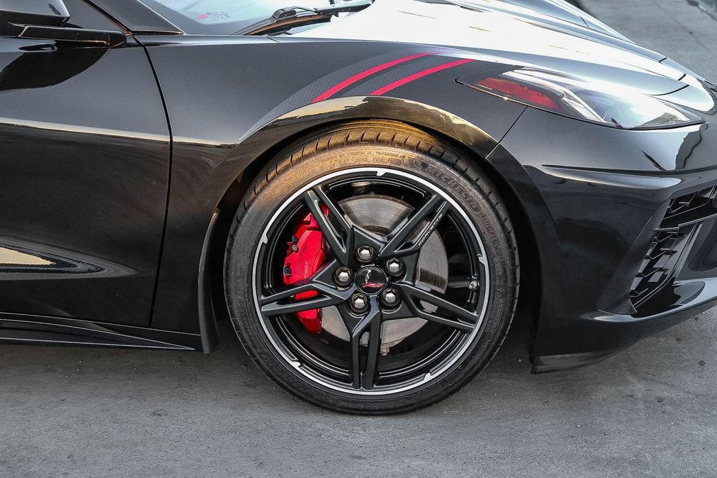 Used 2020 Chevrolet Corvette Stingray Preferred Cpe w/ 2LT Preferred Equipment Group RWD image 11
