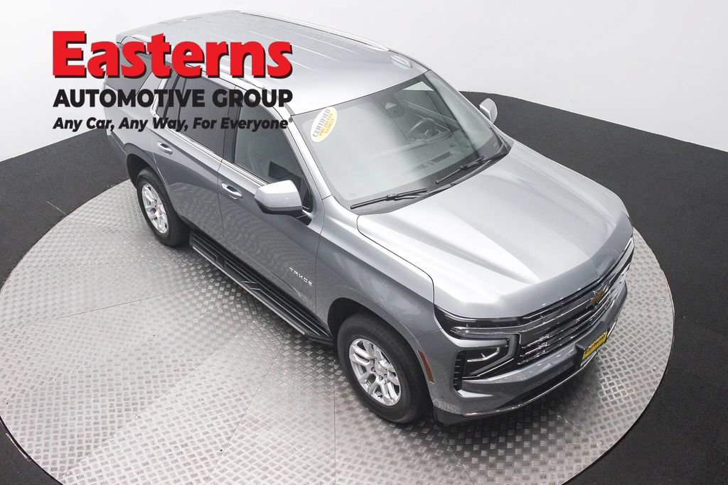 Used 2025 Chevrolet Tahoe LT AWD/4WD image 3