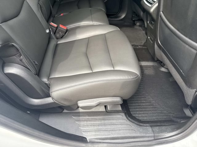 Certified 2024 Cadillac XT6 Luxury w/ LPO, Floor Liner Package AWD/4WD image 24
