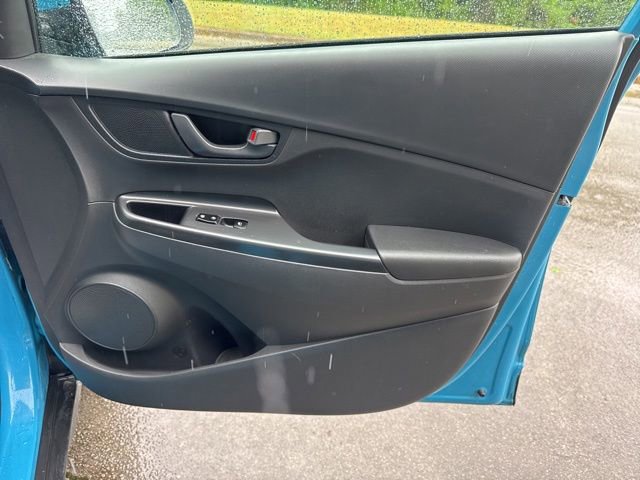 Used 2022 Hyundai Kona SEL FWD image 9