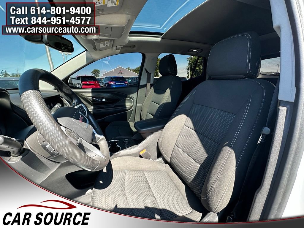 Used 2022 GMC Terrain SLE w/ Driver Convenience Package FWD image 10