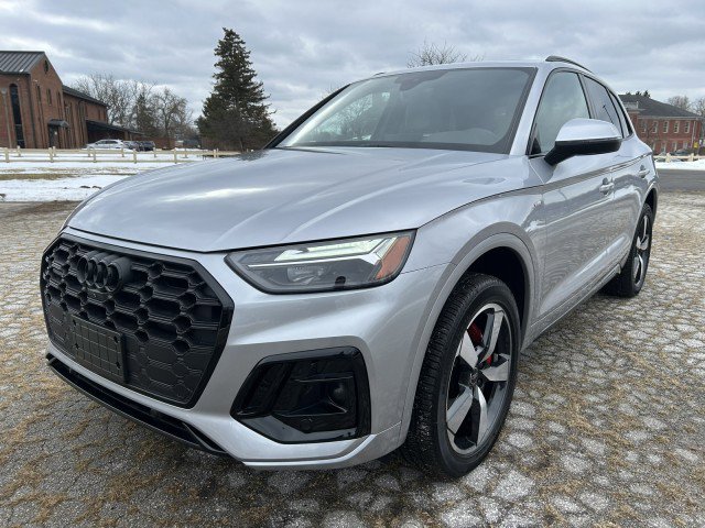 Certified 2024 Audi Q5 2.0T Premium Plus w/ Premium Plus Package image 3