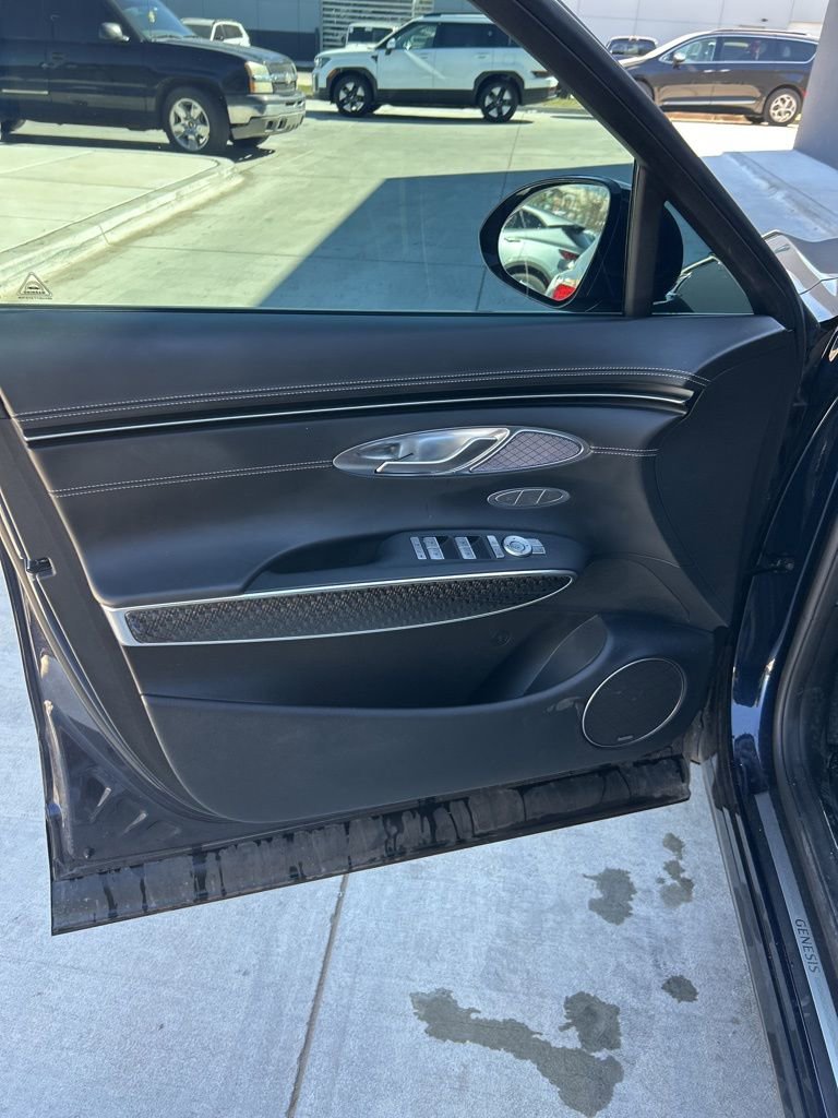 Used 2023 Genesis GV70 3.5T Sport w/ Sport Prestige Package image 6