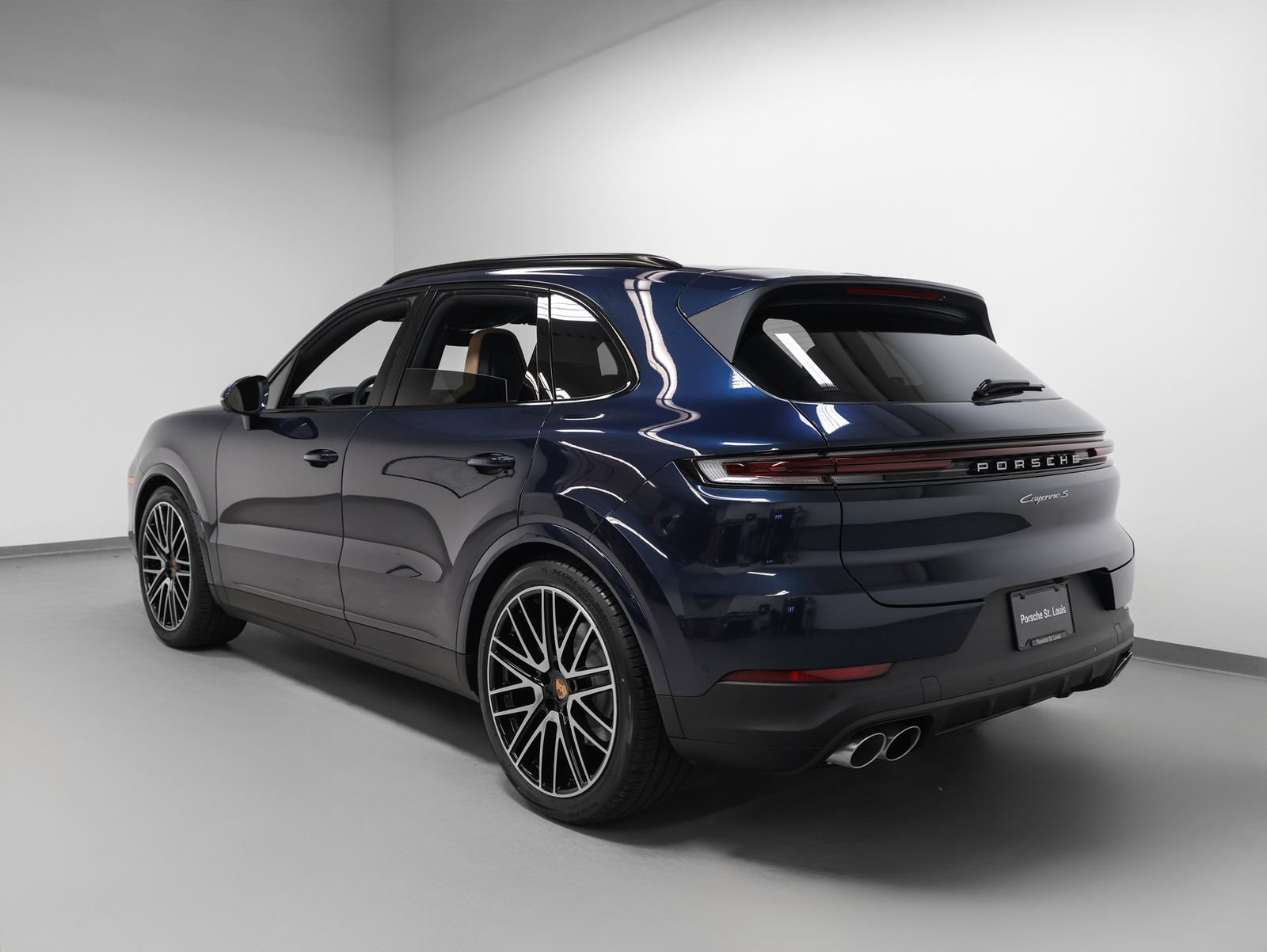 New 2026 Porsche Cayenne S AWD/4WD image 3