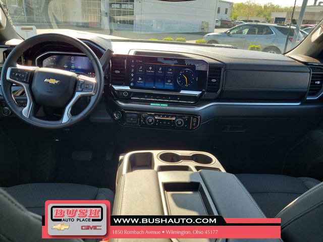 Used 2025 Chevrolet Silverado 2500 LT w/ Convenience Package AWD/4WD image 10