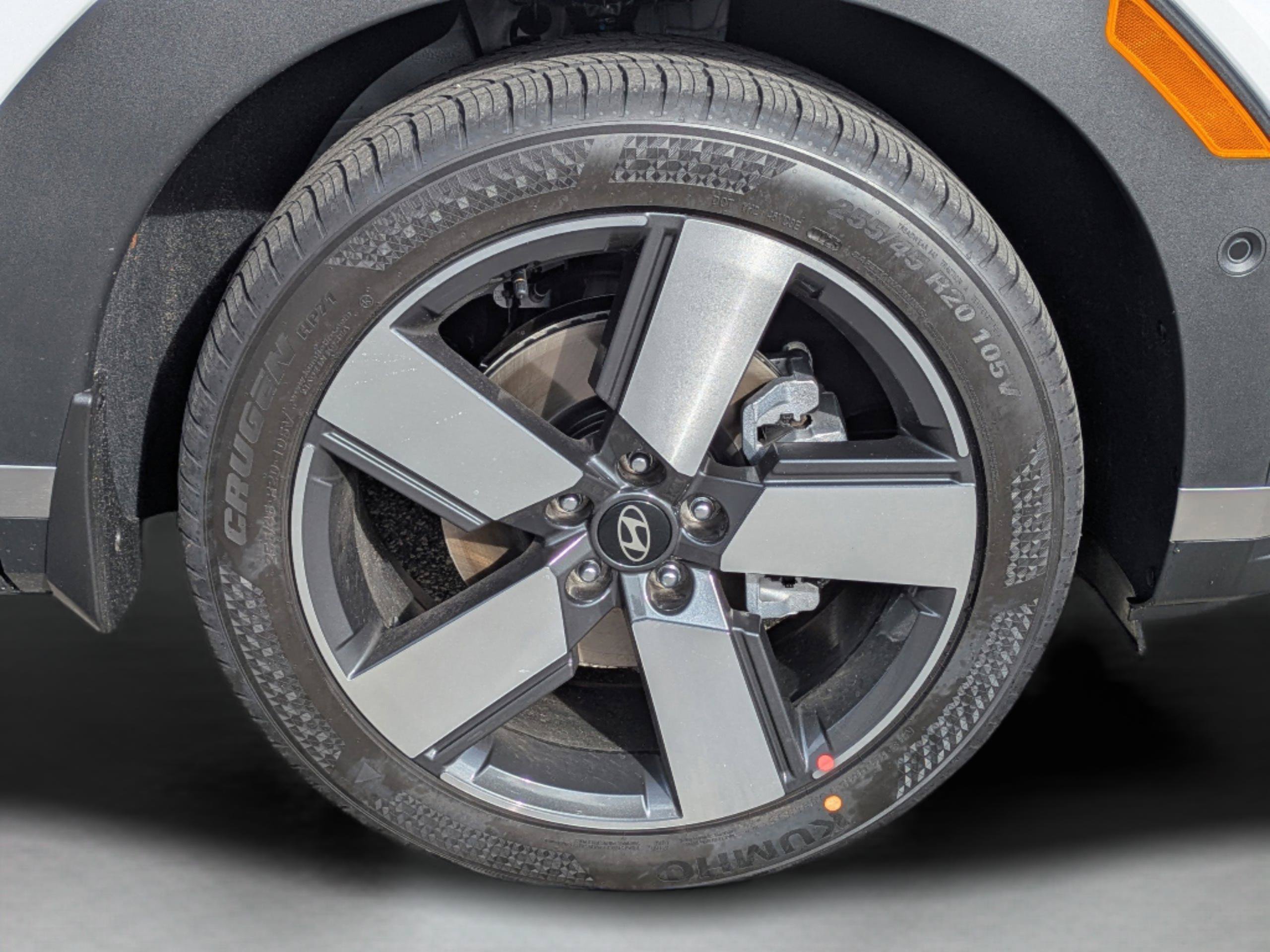 New 2026 Hyundai Santa Fe Limited FWD image 14