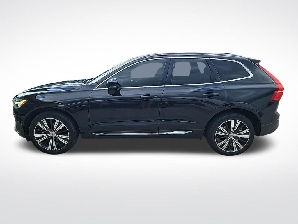 Used 2023 Volvo XC60 B5 Plus w/ Climate Package image 5