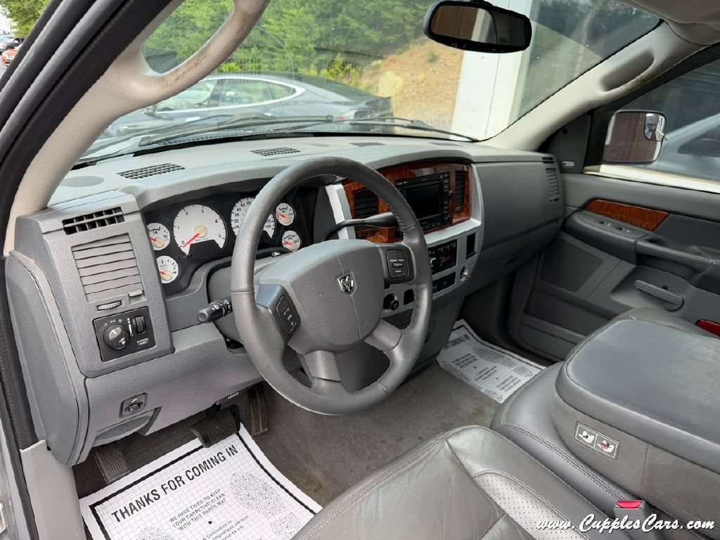 Used 2006 Dodge Ram 2500 Truck Laramie AWD/4WD image 4