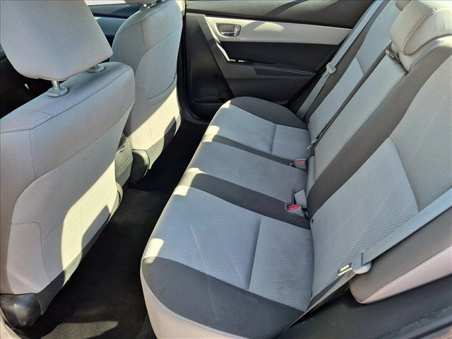 Used 2017 Toyota Corolla LE w/ Carpet Mat Package (TMS) FWD image 17