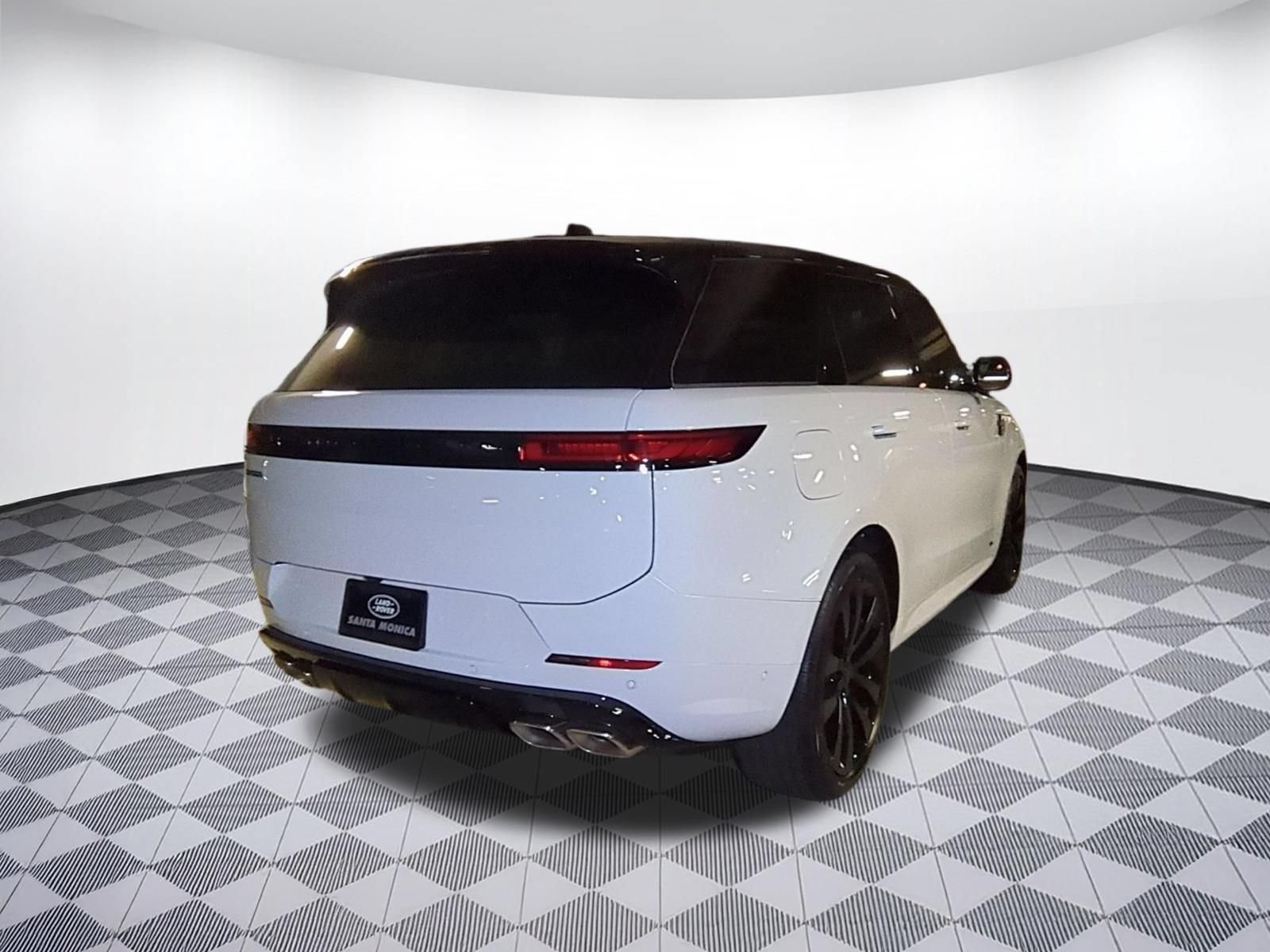 New 2026 Land Rover Range Rover Sport Dynamic SE AWD/4WD image 5