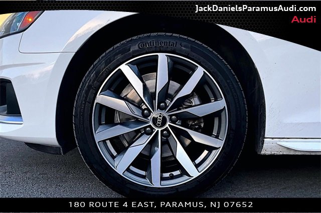Used 2023 Audi A4 2.0T Premium w/ Convenience Package image 8