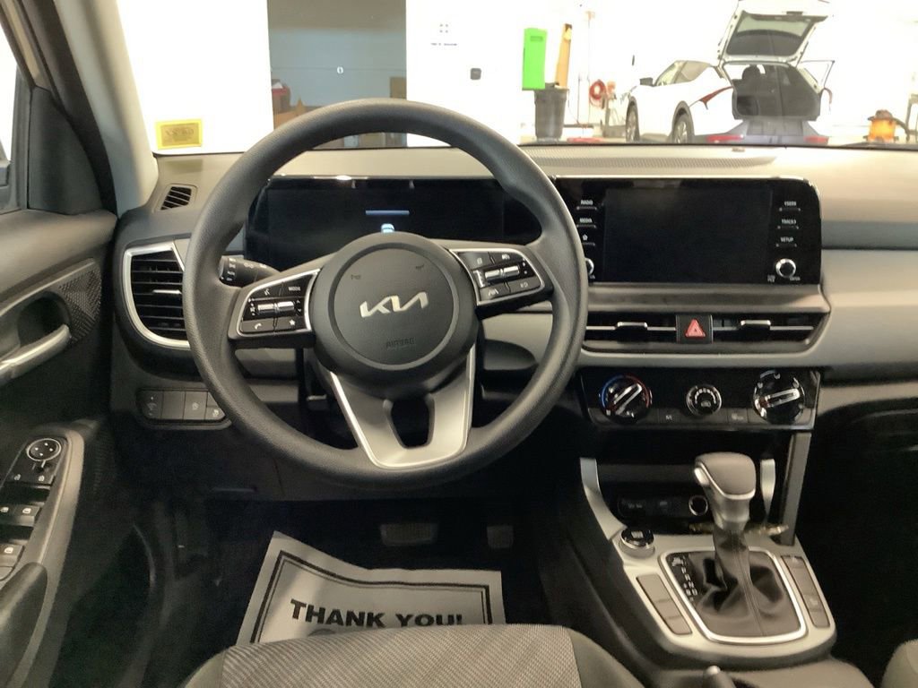 Certified 2025 Kia Seltos LX AWD/4WD image 7