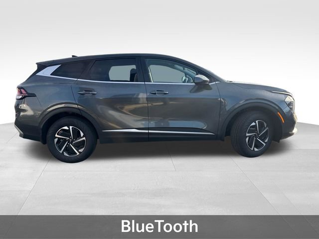 Used 2023 Kia Sportage LX image 7
