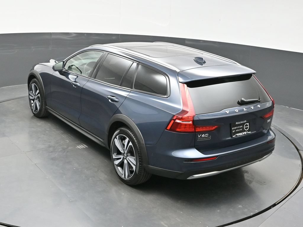Used 2026 Volvo V60 B5 Cross Country Plus AWD/4WD image 36