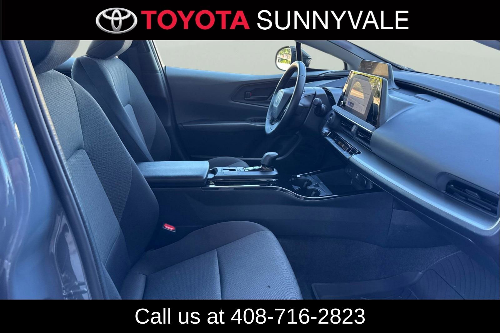 Used 2025 Toyota Prius LE image 20