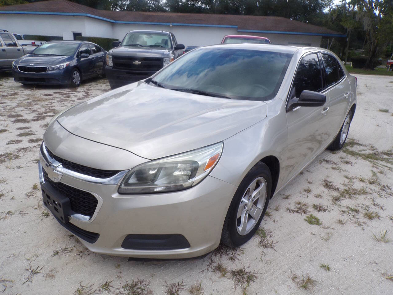 Used 2015 Chevrolet Malibu LS image 1