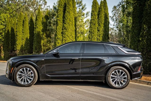 Used 2024 Cadillac Lyriq Tech image 9