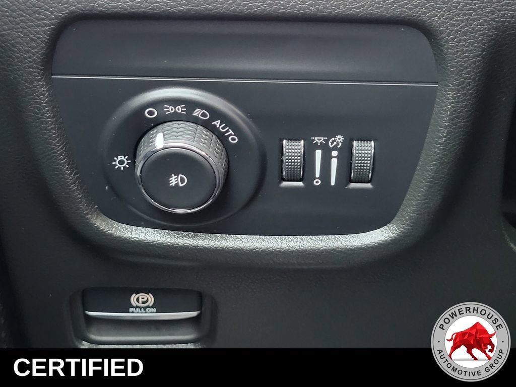 Used 2024 Jeep Grand Cherokee Limited image 29