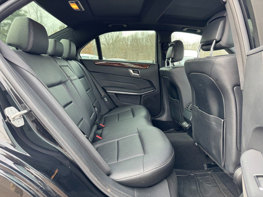Used 2014 Mercedes-Benz E 350 4MATIC Sedan image 17