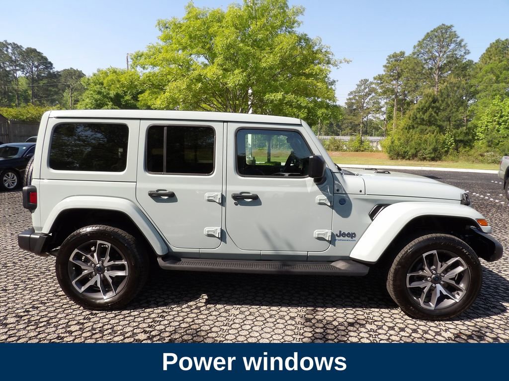 Used 2024 Jeep Wrangler Unlimited AWD/4WD image 4