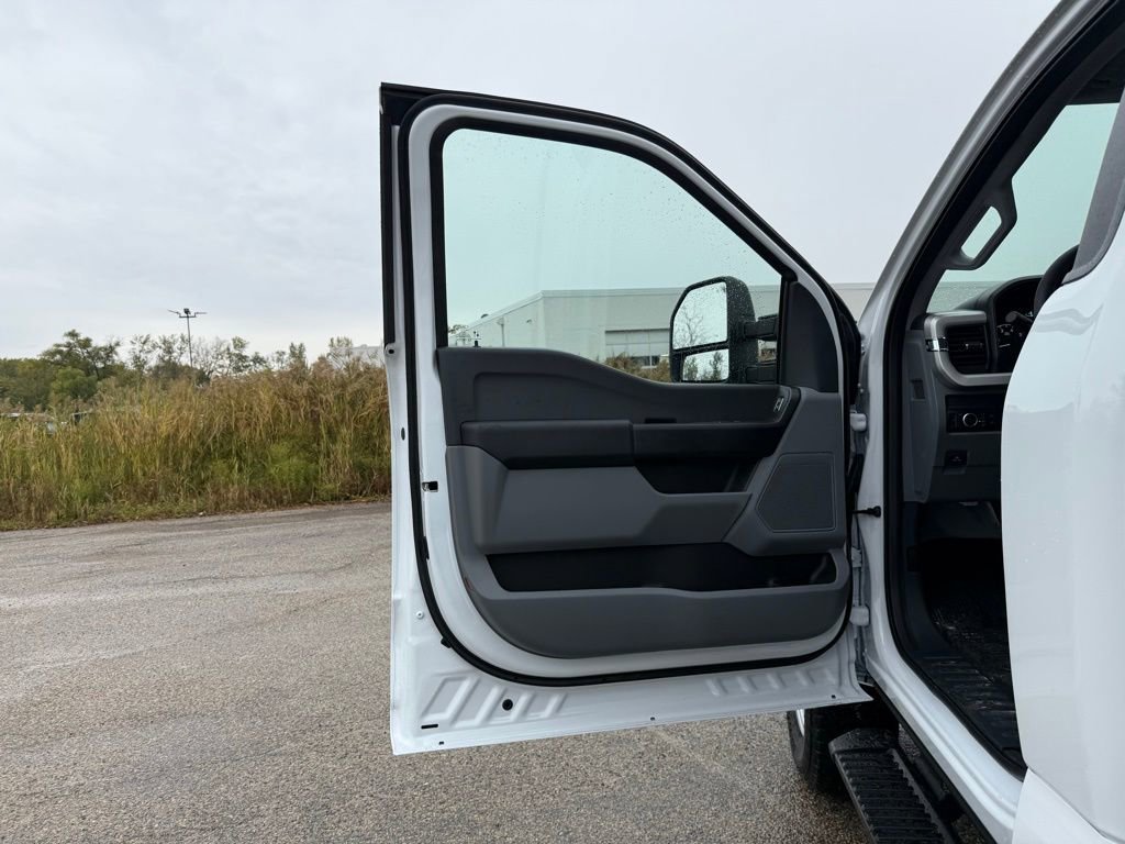 New 2026 Ford F350 XL w/ Snow Plow Prep Package image 25