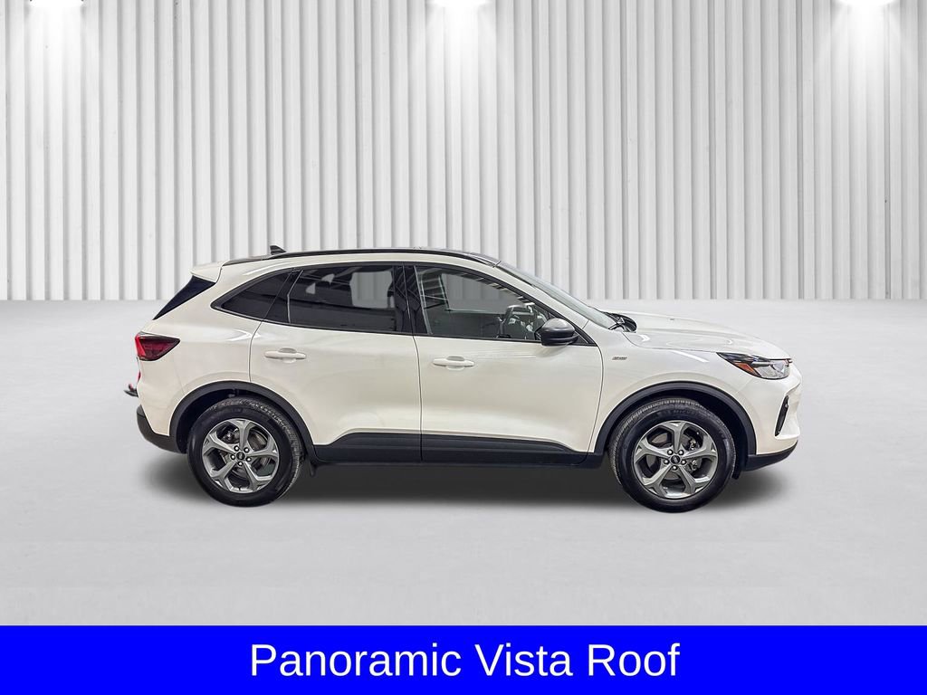 Used 2025 Ford Escape ST-Line w/ Tech Pack #1 image 5