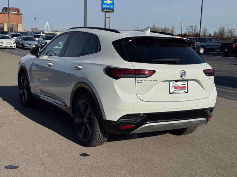 Used 2023 Buick Envision Essence w/ Sport Touring Package image 6