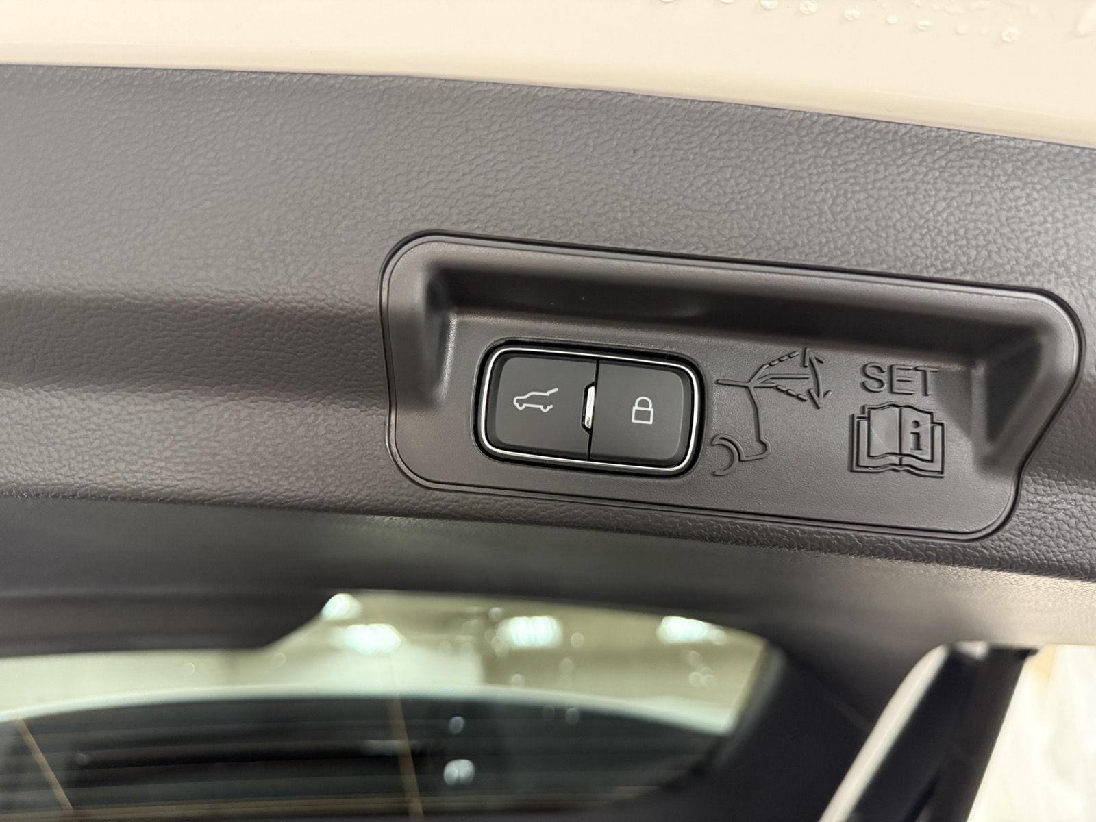 New 2026 Ford Explorer Platinum AWD/4WD image 31