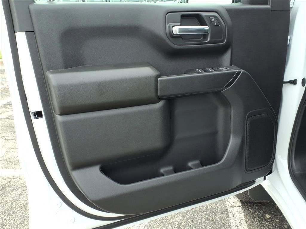 New 2026 Chevrolet Silverado 1500 Custom RWD image 14