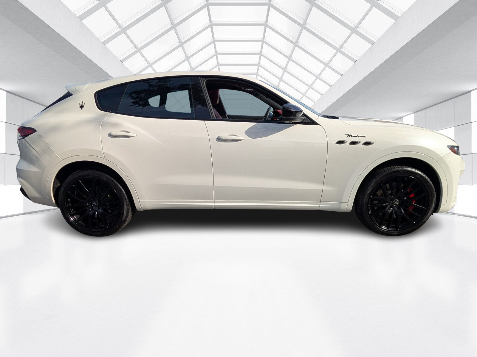 Used 2022 Maserati Levante Modena image 8