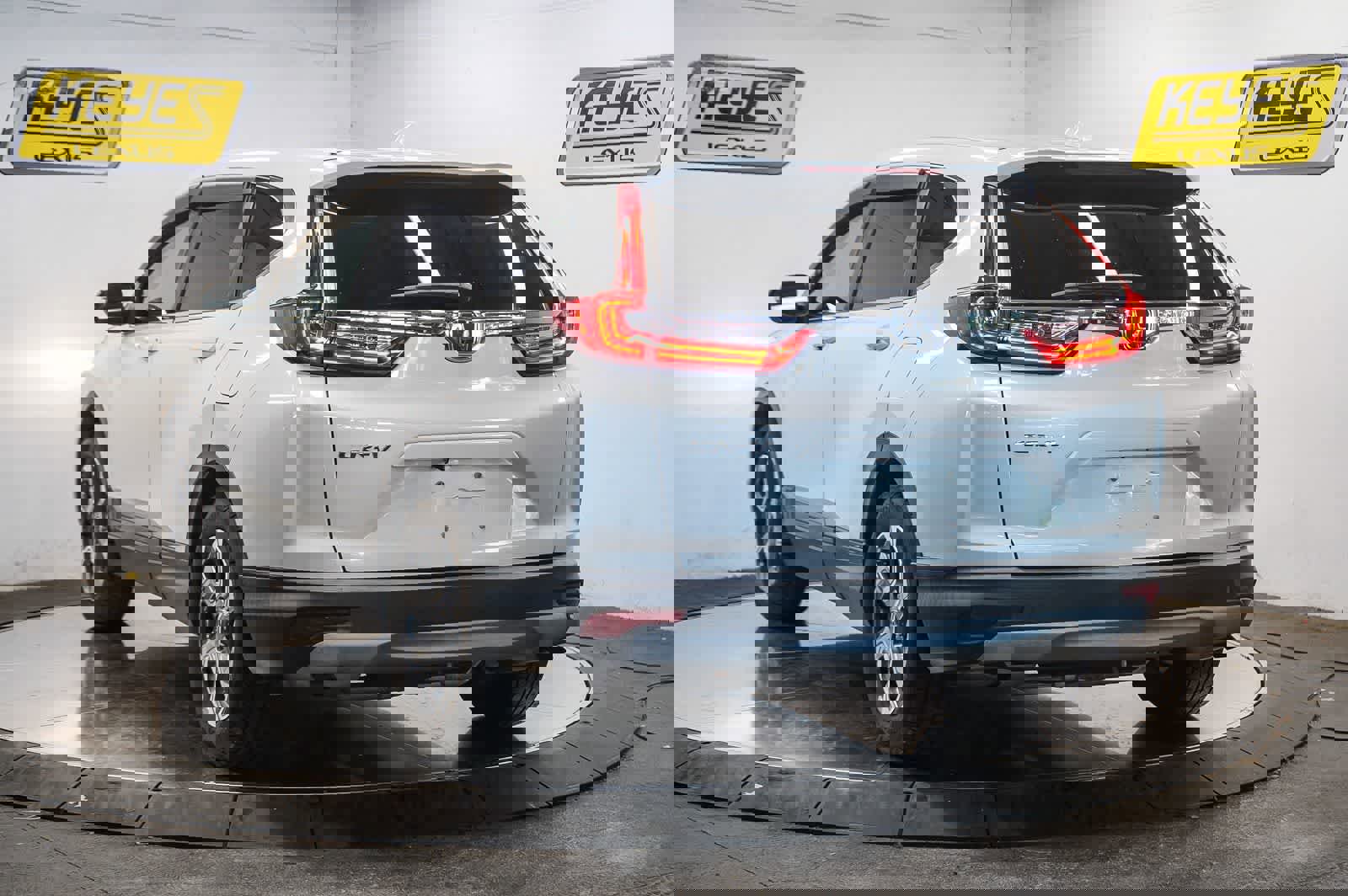 Used 2019 Honda CR-V EX image 2