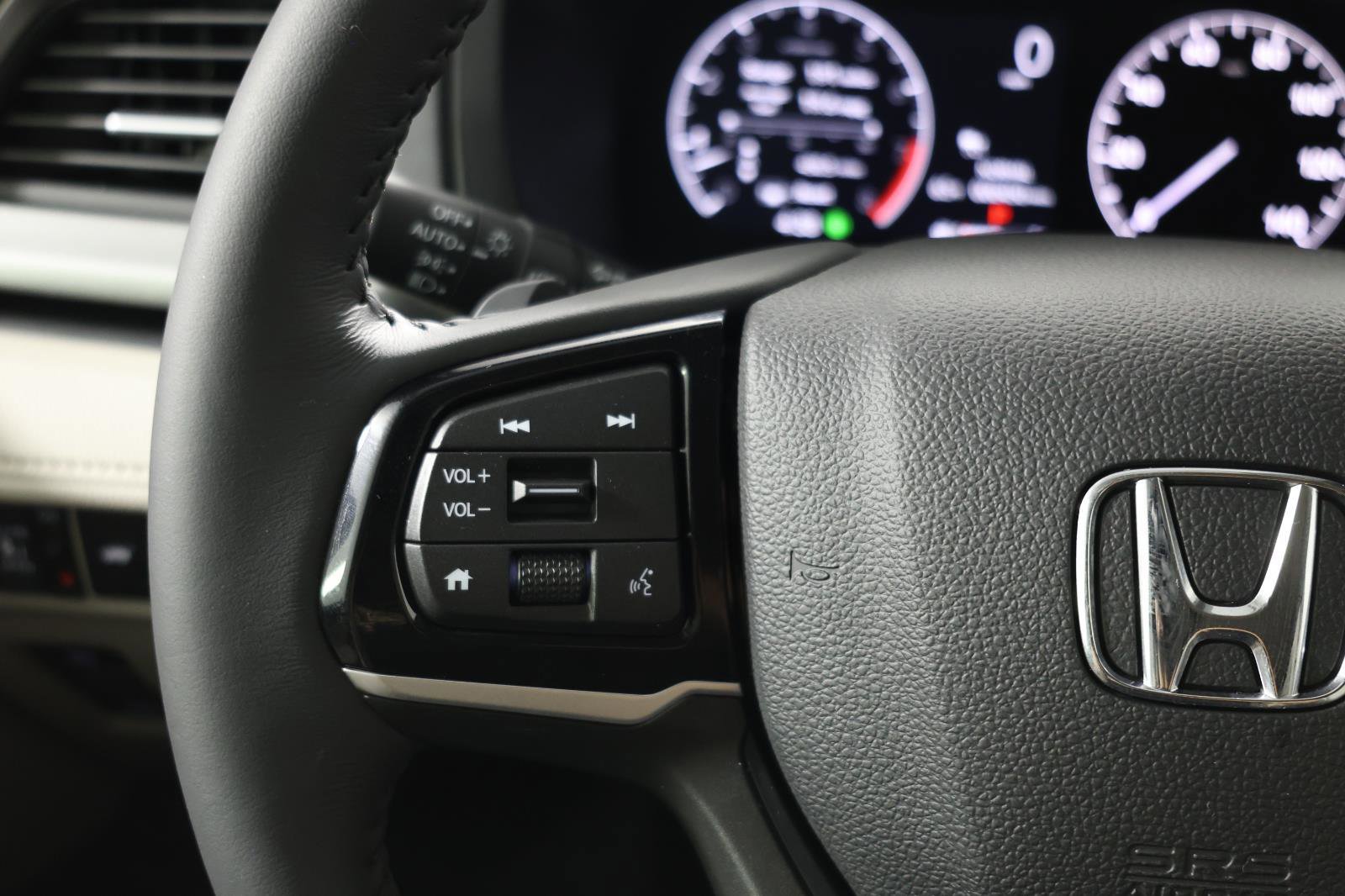 Used 2026 Honda Odyssey EX-L image 21